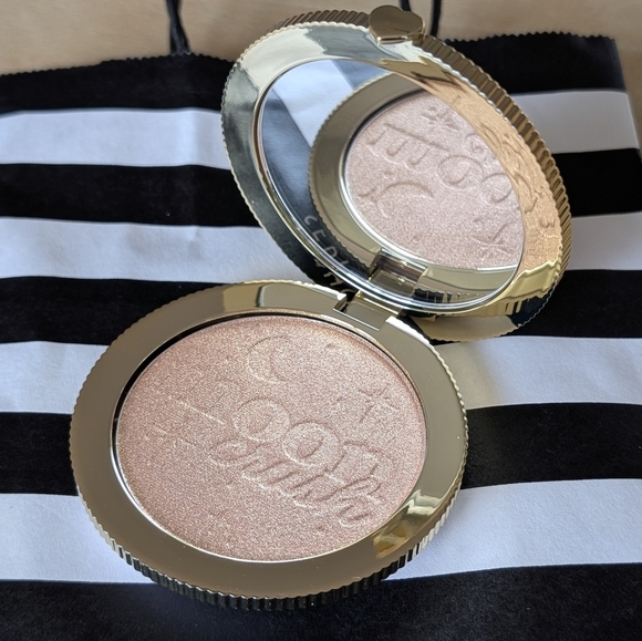 New In Box TOO FACED MOON CRUSH HIGHLIGHTER Summer Moon Tone - Picture 7 of 12